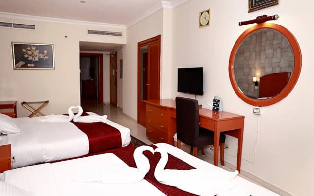 Dolphin Hotel Apartments - photo 3