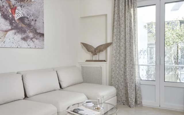 Kolonaki Square Apartment - photo 3