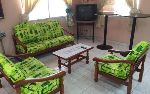 International House - photo 3