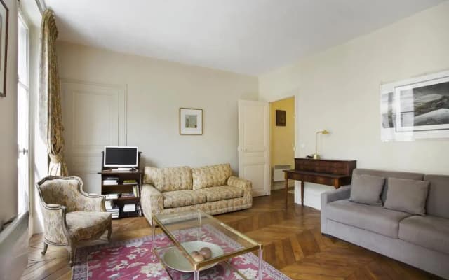 Quai d'Orsay Apartment - photo 5