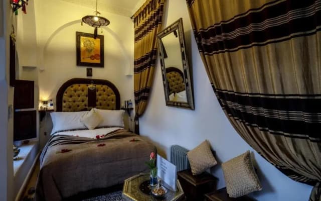 Room in B&B - Riad Anabel - Chocolat Double Room - photo 2