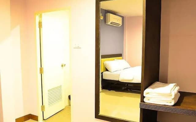 Bangkok Residence - photo 2