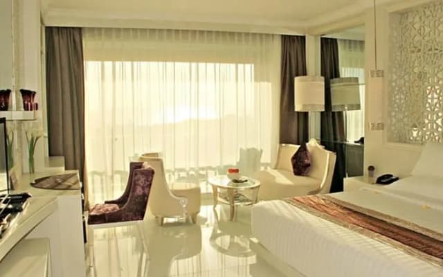 Dreamland Paradise Hotel - photo 4
