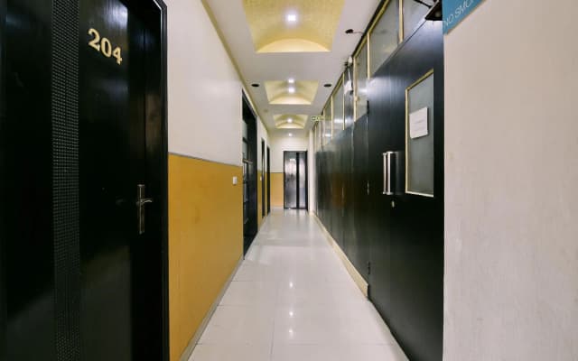 OYO 543 La Ola Boutique Hotel - photo 3
