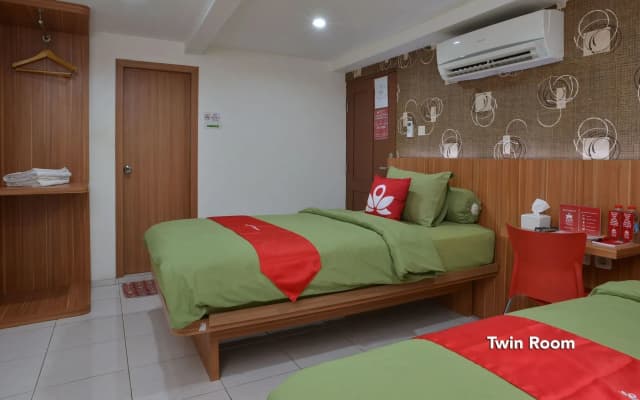 ZEN Rooms Kampung Bali Tanah Abang - photo 4
