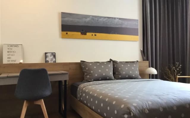 May House Serviced Apartment - photo 3