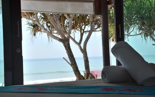Pink House Bungalow - photo 2