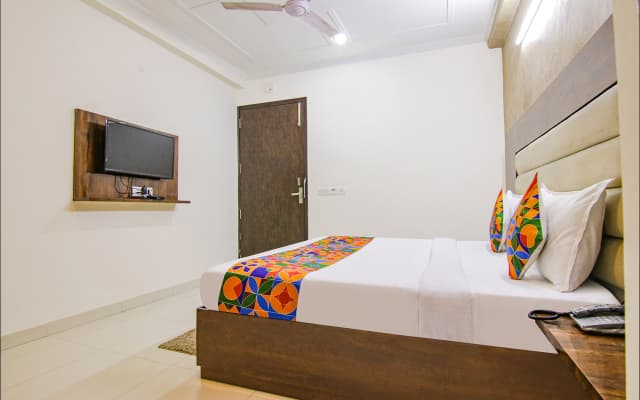 Fabhotel Airport Avalon - photo 3