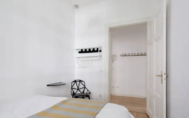 Central Mitte Design Apartment - photo 5
