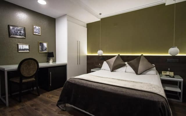 Hotel Moderno Barcelona - photo 2