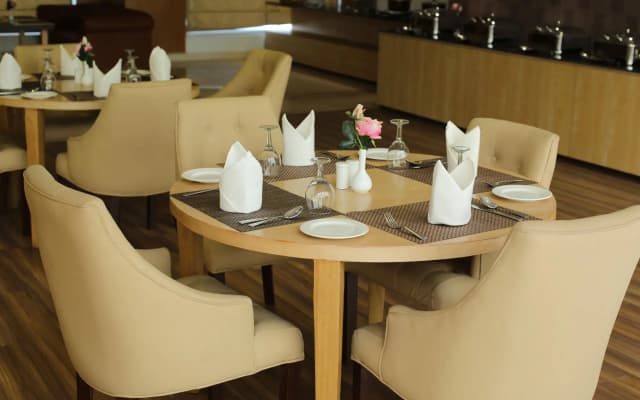 Udman Hotels and Resorts BY FERNS N PETALS - photo 4