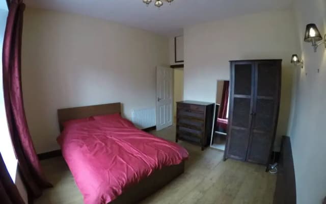 Cosy 2 Bedroom Apartment In City Centre - photo 4