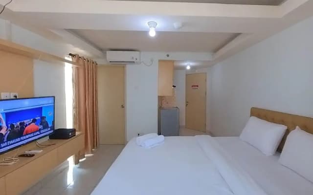 Nice And Comfy Studio At Amethyst Apartment - photo 5