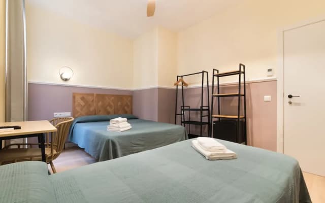 Hostal Evoke Madrid - photo 4