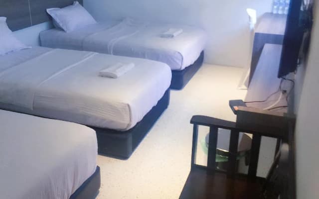 W F Motel - photo 5
