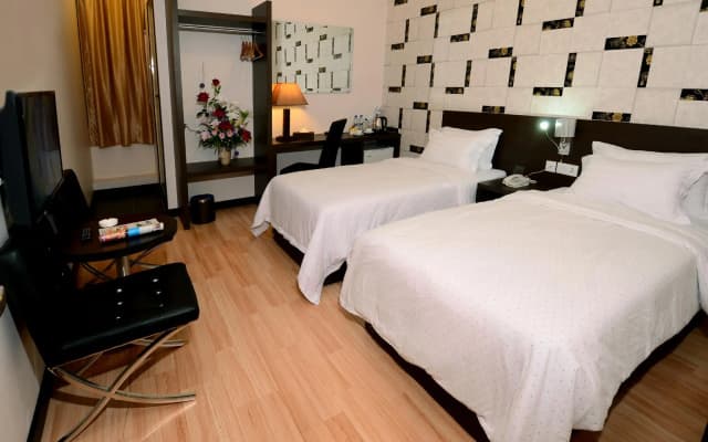Hotel Tebrau CT - photo 5