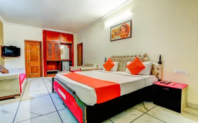 Hotel Rahul Palace - photo 5
