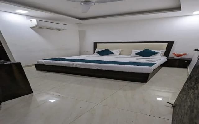 Hotel The Green Arrow - photo 3