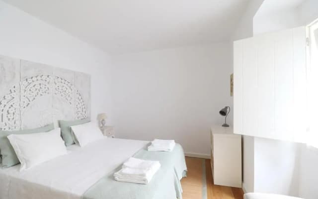 Downtown Charming Apartment - photo 3