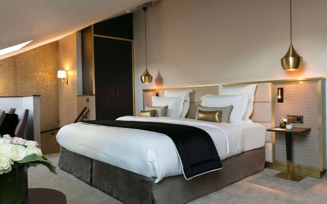 Niepce Paris Hotel, Curio Collection by Hilton - photo 3