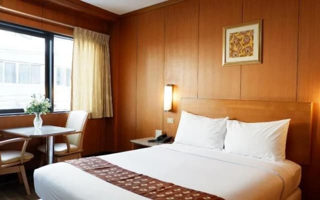 Dynasty Inn - photo 5