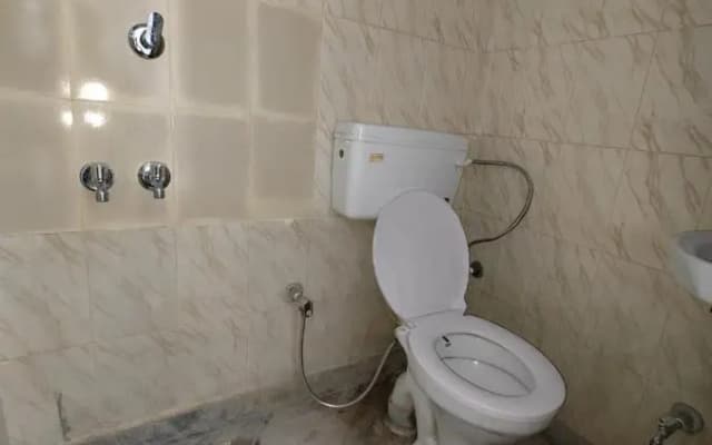 Mauryan Express Hotel Devli Khanpur - photo 4