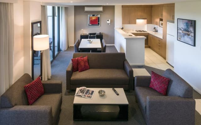 Meriton Suites George Street, Parramatta - photo 2