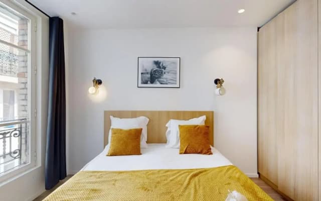 154 Suite Phil 1 BDR with Terrace Paris - photo 4