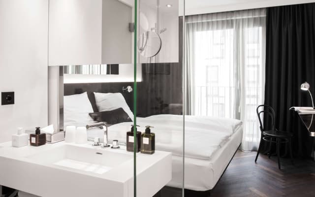 Hotel AMANO Grand Central - photo 3