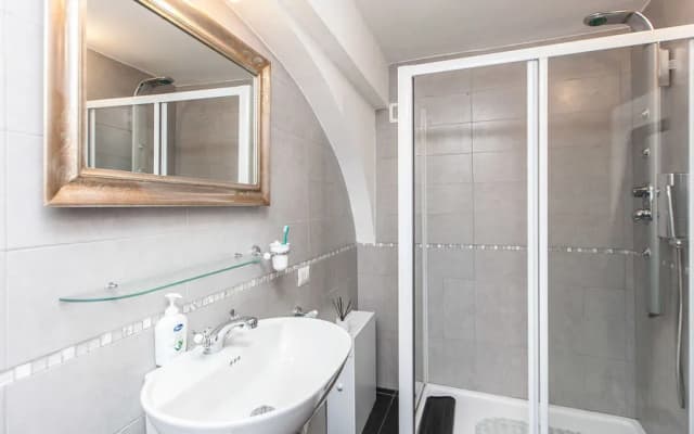 Pantheon Apartments - photo 5