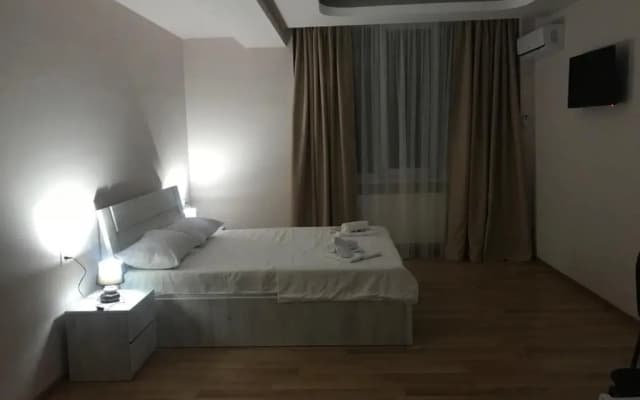Hotel Caucasus - photo 2