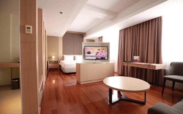 Citadines Connect Airport Jakarta - photo 4