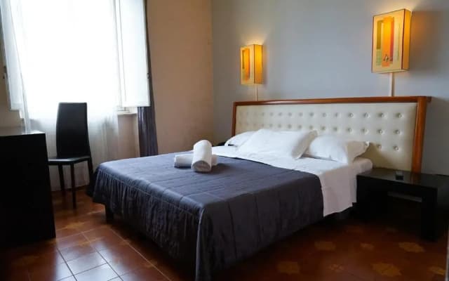 Roma Room Hotel - photo 3