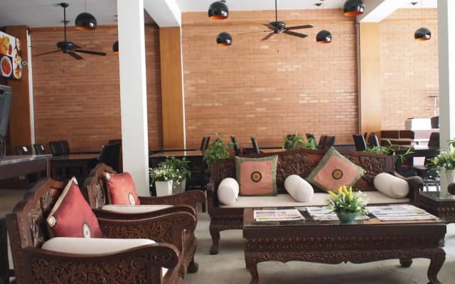 RoongRuang Hotel - photo 2