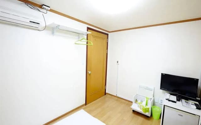 Green Tel - photo 3