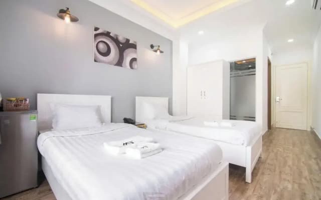 The Passion Hotel Airport - 5 minutes to Tan Son Nhat - photo 2