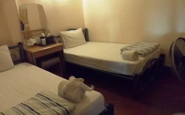 Huen Panicha Guesthouse - photo 3