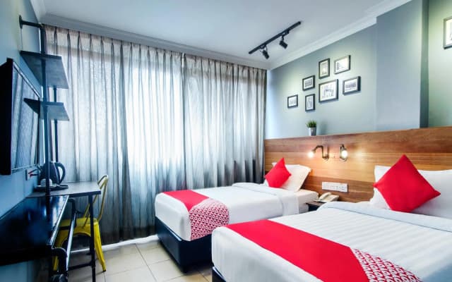 Super OYO 761 City Hotel - photo 4