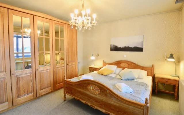 3-Bedroom-Flat With Parking Space - photo 2