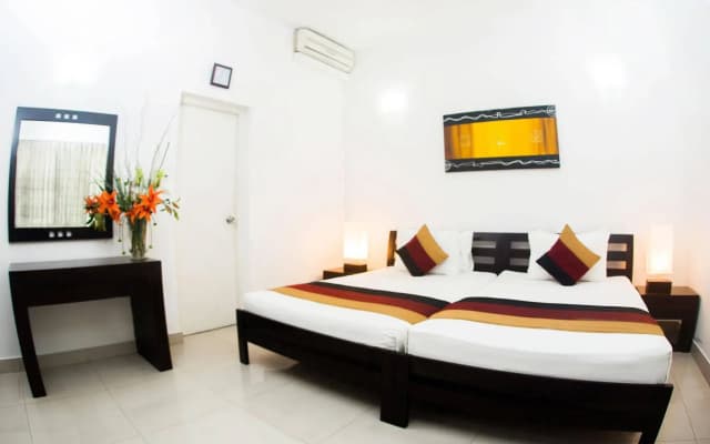 Whitehouse Residencies - photo 2