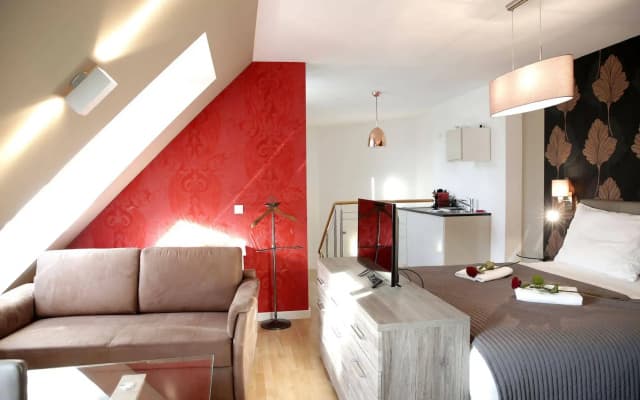 KH Apartments - photo 2