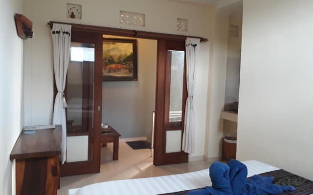 Adi House Homestay - photo 2