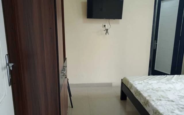 Guest House 647 - photo 5