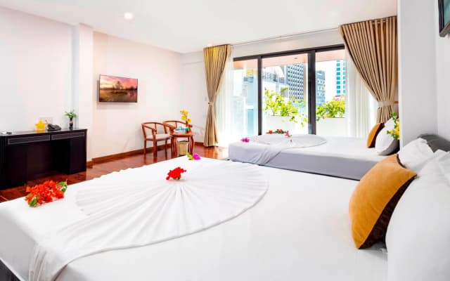 The Summer Hotel - photo 3