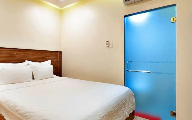 HANZ Minh Thu Hotel Go Vap - photo 2