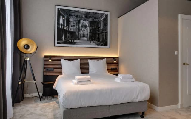 Adam's Canal House - photo 4