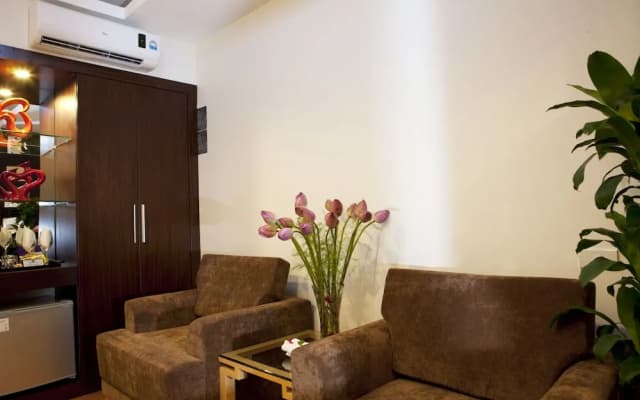 Rising Dragon Legend Hotel - photo 2