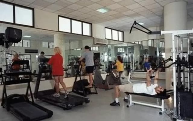 Al Madinah Holiday Hotel - photo 5