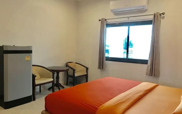 Hiranyika Cafe and Bed - photo 3
