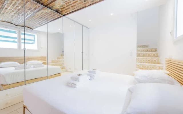 Apartment 1 BDR /4P 16th Near Trocadaro - photo 4